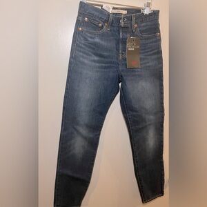 Levi’s Wedgie high waisted jeans